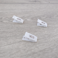Broche cocodrilo plástico x 10 uni. BLANCO