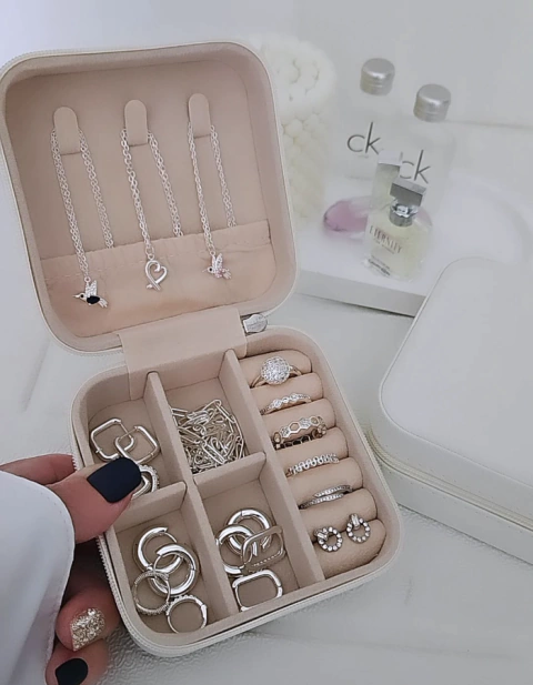 Alhajero Patsy (blanco)