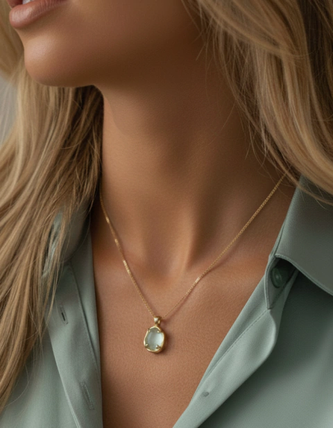 Collar Albania (oro laminado y piedras naturales) - comprar online