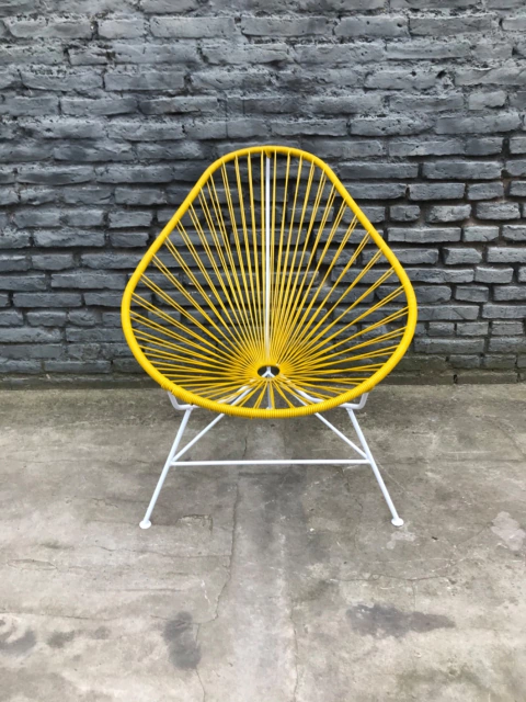 Sillón Acapulco pvc amarillo con blanco