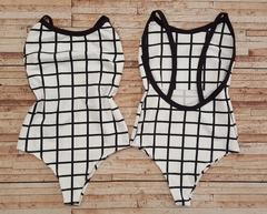 Body maiô cavado quadriculado branco - comprar online