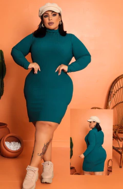 Vestido Verde Jade Plus Size Gola Manga Longa