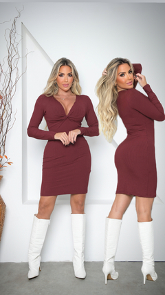 Vestido Marsala Decote Nó Manga Longa