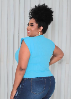 CROPPED BABY BLUE PLUS SIZE MUSCLE TEE na internet