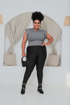 CROPPED CINZA PLUS SIZE MUSCLE TEE - GGS Modas