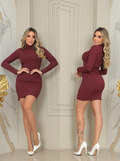Vestido MARSALA manga longa gola alta