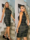 Vestido XADREZ Verde Militar midi gola sem manga