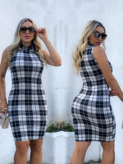 Vestido XADREZ Cinza/Branco midi gola sem manga