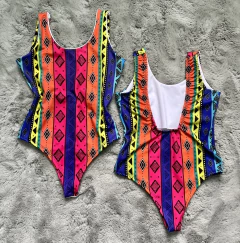 Imagem do Body maiô ELASTICO nas costas África