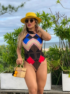 Body gola corrente azul e vermelha na internet
