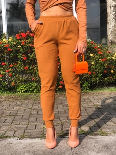 CALÇA CARAMELO CANELADO - comprar online