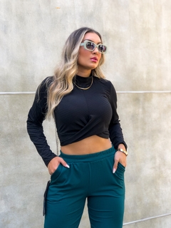 CROPPED PRETO CANELADO - comprar online