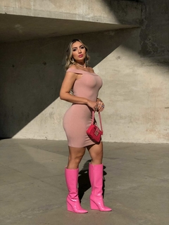 Vestido OMBRO A OMBRO canelado Rosê na internet