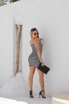 Vestido Alcinha Pied de Poule na internet
