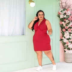 VESTIDO VERMELHO NOZINHO PLUS na internet