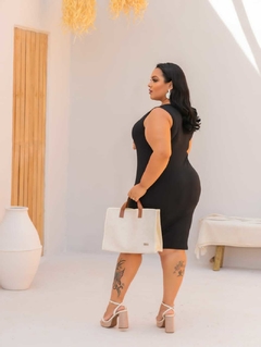 Vestido Plus Regata Preto na internet
