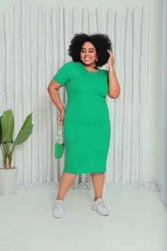Vestido Esmeralda Elegância Plus Size