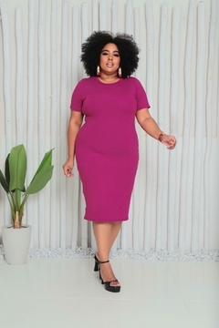 Vestido Fucsia Elegância Plus Size