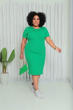 Vestido Esmeralda Elegância Plus Size - comprar online