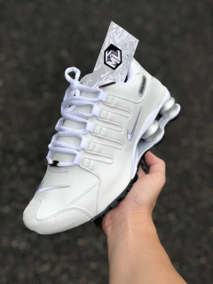 Nike Shox NZ 4 Mola na internet