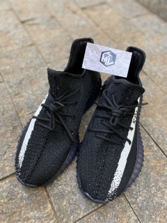 Adidas Yeezy Boost 350 V2 Oreo