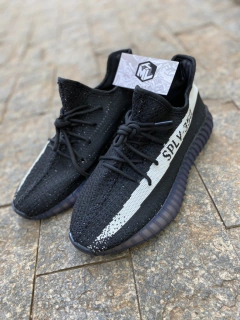 Adidas Yeezy Boost 350 V2 Oreo - MTL Outlet