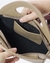 Imagem do Chair Mocha Mousse com Ouro | Couro