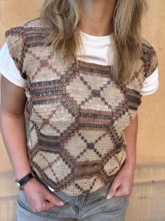 Remera y musculosa de chaguar en internet