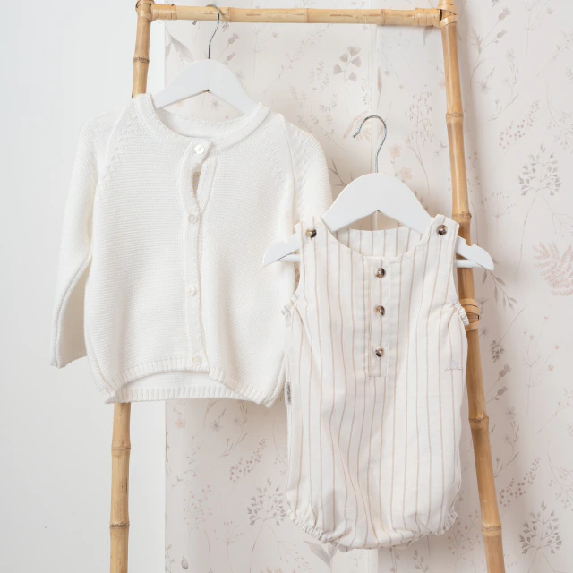 BOMBACHUDO CERRADO LINO RAYADO BEIGE — imagen 2