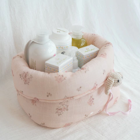 SET CANASTA GASA FLOREADA ROSA