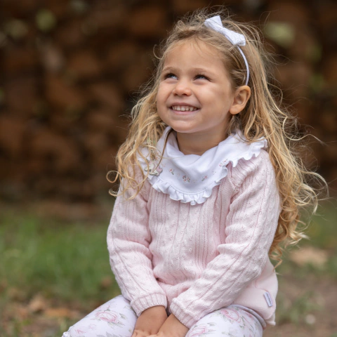 POLERA BLANCA BORDADA ROSA