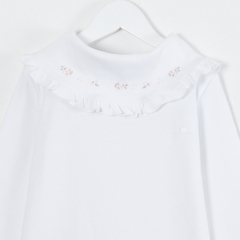 POLERA BLANCA BORDADA en internet