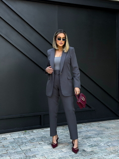 CALÇA NEW SKINNY - LER MEDIDAS NA DESCRIÇÃO