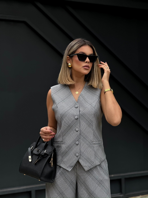 COLETE MARTINA XADREZ - EDIÇÃO LIMITADA - comprar online