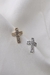 piercing fake cruz cravejada