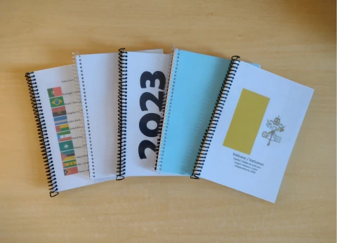 5 CADERNOS PERSONALIZADOS 2024