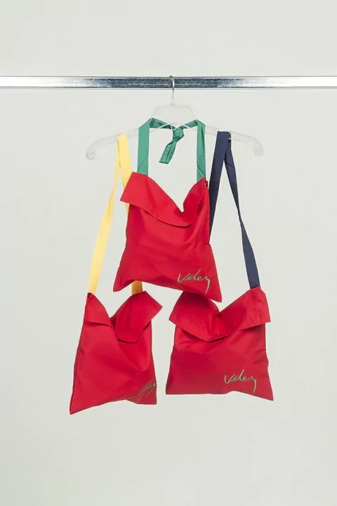 MOCHILA VELEZ SALA AMARILLA