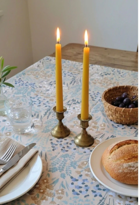 Par de Velas de Cera de Abejas 25cm Candelabro