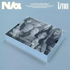 IZNA - Debut Mini Album [N/a] (2025 Calendar Version)