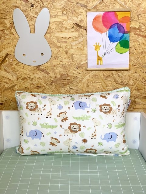 Cabeceira/Almofadão - Safari + Colmeia Bege + Pompom Menta - comprar online