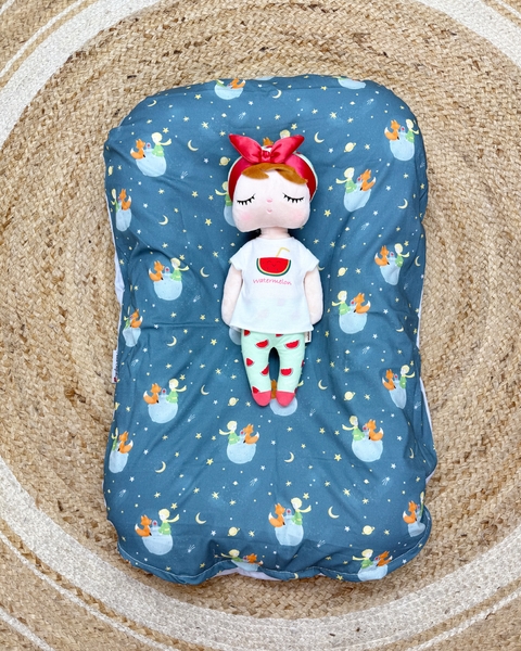 Ninho Casulinho Sensorial Pequeno Príncipe + Cinza - Ateliê Cerejinha - comprar online