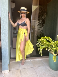 PAREÔ LISO AMARELO