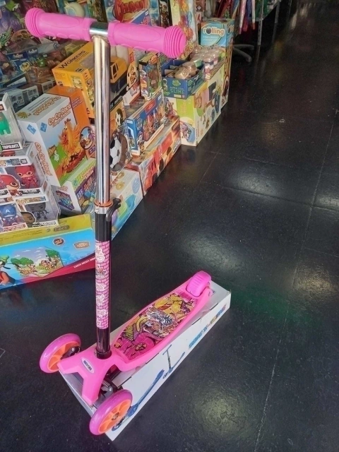 Monopatín Infantil Graffity 3 Ruedas Sebigus