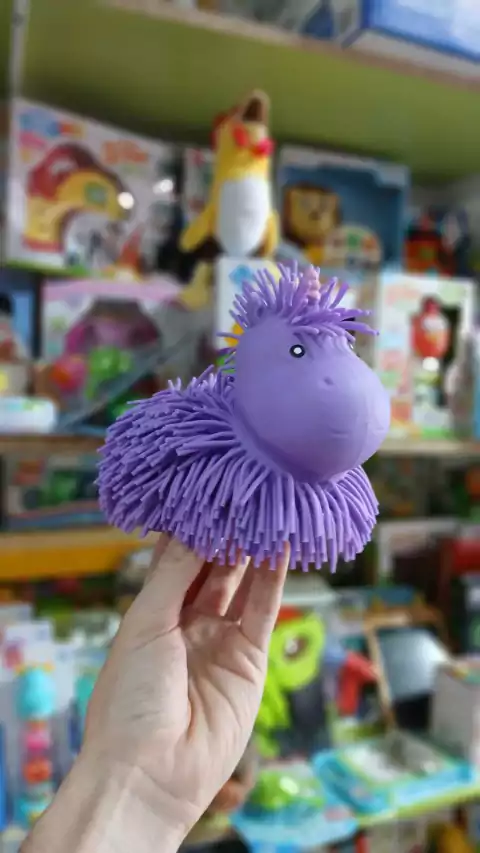 Squishie Peludito Unicornio | Shaky Friends con Luz Interactivo
