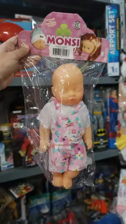 Bebé Monsi 28cm en Bolsa Sebigus – Muñeco Suave y Tierno para Abrazar