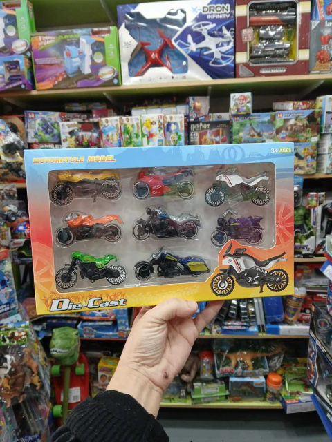 Playset 8 Motos De Metal Deportivas Colección Juguete