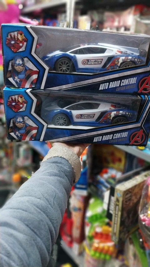 Auto a Control Remoto Capitán América Sebigus – Con Luces y Sonidos para Jugar