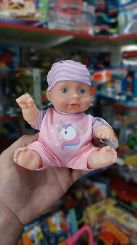 Poppi Bebé 20 cm | Suave y Divertido Suda