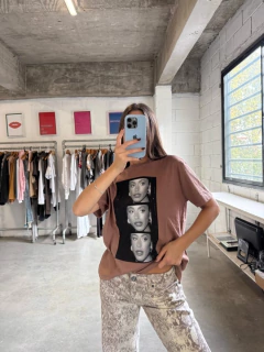 REMERA TRIPLE T