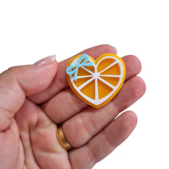 APLIQUE LIMÃO SICILIANO CORAÇÃO ACRÍLICO ADL - 3CM - 1 UNIDADE - comprar online